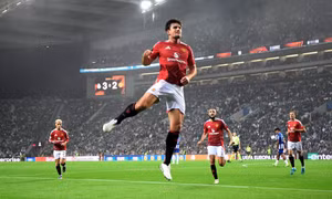 Maguire cứu Man Utd thoát thua