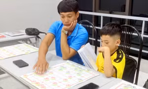Cậu bé mê lego thành kỳ thủ trẻ giàu triển vọng