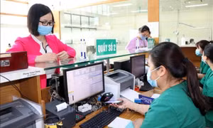 Phụ huynh có thể tra cứu thời hạn thẻ bảo hiểm y tế và đăng ký tài khoản VssID cho con