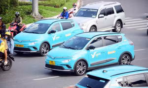 Xe điện cho nổ cú sốc giảm giá ở ngành xe dịch vụ