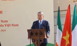 Tổng Bí thư, Chủ tịch nước thăm Viện Nghiên cứu xử lý sinh học quốc gia Ireland