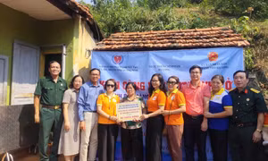 Khởi công xây dựng 2 nhà ở cho hộ có hoàn cảnh khó khăn