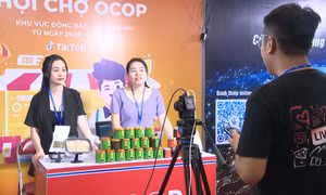 Thanh toán không dùng tiền mặt đã trở thành thói quen