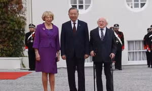 Tổng thống Michael D. Higgins cùng phu nhân chủ trì Lễ đón Tổng Bí thư, Chủ tịch nước Tô Lâm thăm cấp Nhà nước Ireland