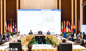 ASEAN thảo luận chuẩn bị các văn kiện thông qua ở Hội nghị cấp cao lần thứ 44-45