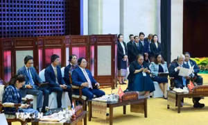 Thủ tướng Phạm Minh Chính nêu vấn đề Biển Đông và giải pháp cho Myanmar