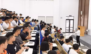 Hàng nghìn sinh viên các trường đại học bị cảnh báo, buộc thôi học