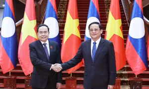 Việt Nam trước sau như một luôn dành ưu tiên cao nhất cho mối quan hệ với Lào