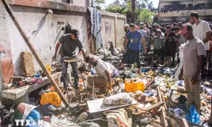 Israel đánh bom vào trường học ở Gaza, gần 200 người thương vong