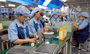 Nhập khẩu nhóm hàng điện tử, máy tính và linh kiện dự báo đạt mốc lịch sử 100 tỷ USD