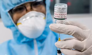 Mắc bệnh tim mạch có nên tiêm vaccine Covid-19?