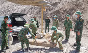 Di dời thành công quả bom nặng gần 230kg tại TP Cẩm Phả