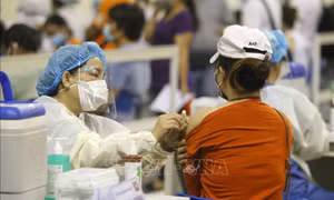 Bộ Y tế yêu cầu đẩy nhanh tiến độ tiêm chủng vaccine phòng COVID-19