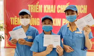 Quảng Ninh tổ chức tiêm vắc xin phòng Covid-19 đợt 5