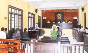 Lạng Sơn: Nghịch tử thiêu sống cha đẻ, lĩnh án 17 năm tù