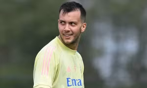 Arsenal chia tay cầu thủ 26 tuổi