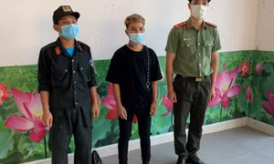 Bắt đối tượng đưa người Trung Quốc xuất cảnh trái phép