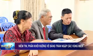 Niềm tin, phấn khởi hướng về Đảng tràn ngập các vùng miền