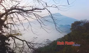 Bà Rá núi và người