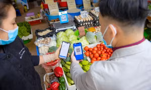 Đẩy mạnh thanh toán không dùng tiền mặt