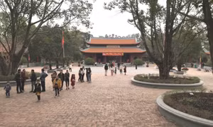 Du lịch tâm linh thu hút du khách