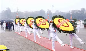 Lãnh đạo Đảng, Nhà nước vào Lăng viếng Chủ tịch Hồ Chí Minh