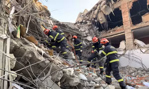Thảm hoạ động đất ở Thổ Nhĩ Kỳ và Syria: Tình người giữa hoang tàn đổ nát