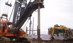 Không khởi tố vụ bé trai lọt vào cọc bê tông ở Đồng Tháp