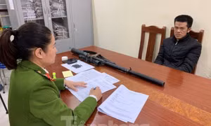 Đối tượng truy nã đặc biệt nguy hiểm ẩn mình trong rừng nhiều năm