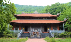  Khai thác, nâng cao giá trị chùa Lôi Âm