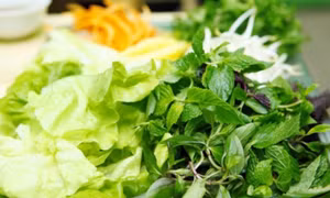 Những lưu ý quan trọng để hạn chế bị nhiễm ký sinh trùng khi ăn rau sống