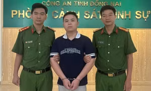 'Canh me' quay video sai phạm của nhiều người để tống tiền