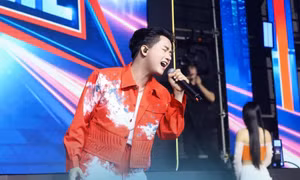 Anh tài thống trị nhạc Tết Việt
