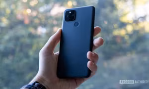Hãng smartphone thừa nhận bản cập nhật phần mềm khiến thời lượng pin kém đi: Sẵn sàng thay pin miễn phí
