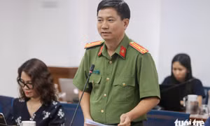 Vượt đèn đỏ để nhường đường xe cứu thương: Không bị phạt vì lợi ích lớn
