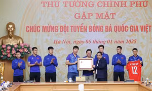 Thủ tướng: Hương vị chiến thắng còn mãi, nhưng bóng đá Việt Nam phải vô địch châu Á và dự World Cup