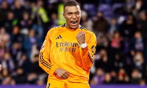 Mbappe lập hat-trick đầu tiên tại La Liga, Real Madrid cho Barca 'hít bụi'