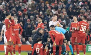 Jones chấn thương, Liverpool đối mặt nguy cơ sứt mẻ đội hình
