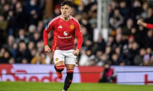 Ghi bàn may mắn, Man Utd nhọc nhằn đánh bại Fulham