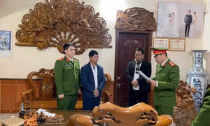 Khởi tố 2 đối tượng cho vay lãi nặng gần 200%/năm ở Sơn La