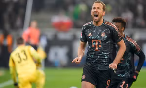 Kane giúp Bayern vững đỉnh bảng Bundesliga