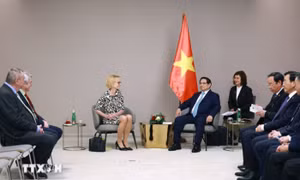 Thủ tướng Chính phủ Phạm Minh Chính tiếp Chủ tịch Đảng Cộng sản Séc-Movara
