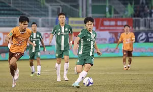 Công Phượng phá lưới HAGL ở Cup Quốc gia