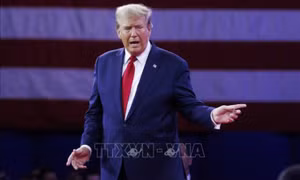 Thay đổi bất ngờ sau đe doạ áp thuế 100% đối với các nước BRICS của ông Trump