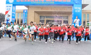 Phường Móng Cái 1: Phân luồng giao thông phục vụ chương trình Chạy giao lưu hữu nghị quốc tế Việt - Trung