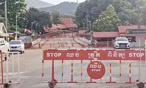Campuchia đóng cửa toàn bộ cửa khẩu với Thái Lan 
