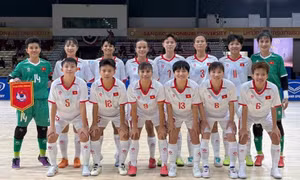 Tuyển futsal nữ Việt Nam giữ top 11 thế giới