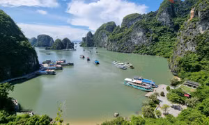 Khám phá các hang động trên Vịnh Hạ Long