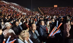 Phấn khởi, kỳ vọng vào năm mới nhiều thành công