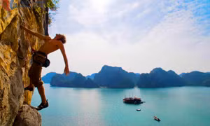 "Quảng Ninh giàu tiềm năng phát triển loại hình du lịch thể thao mạo hiểm"